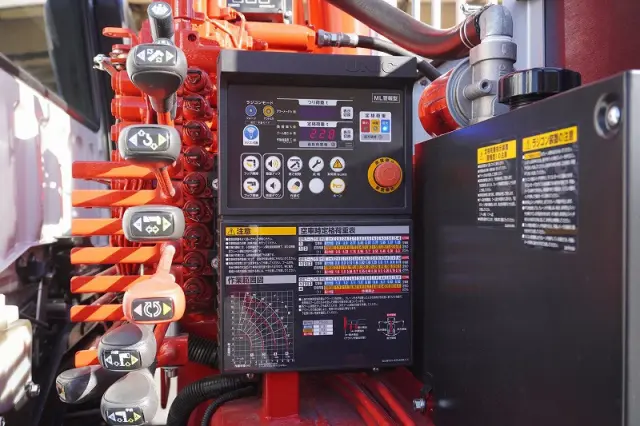 三菱 ファイター 2KG-FK62FZ(2WD)の写真25