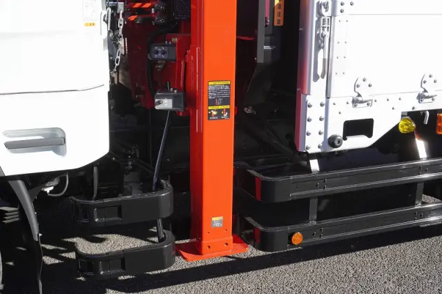 三菱 ファイター 2KG-FK62FZ(2WD)の写真27