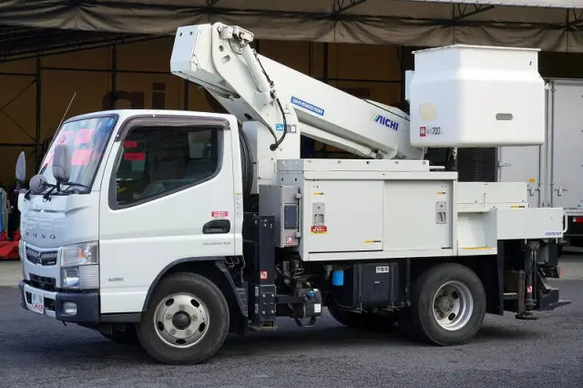 三菱 キャンター TPG-FEA50(2WD)の写真1