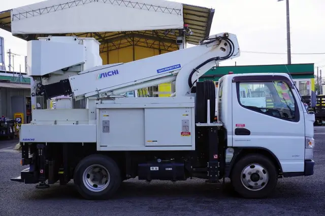 三菱 キャンター TPG-FEA50(2WD)の写真5