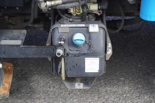 三菱 キャンター TPG-FEA50(2WD)の写真17