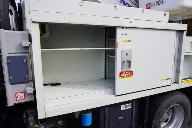 三菱 キャンター TPG-FEA50(2WD)の写真18