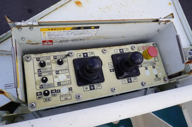 三菱 キャンター TPG-FEA50(2WD)の写真31