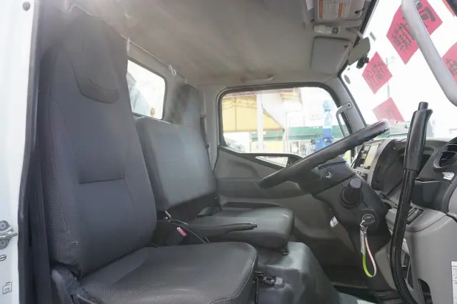 三菱 キャンター TPG-FEA50(2WD)の写真44