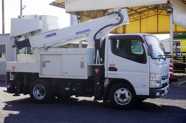 三菱 キャンター TPG-FEA50(2WD)の写真6