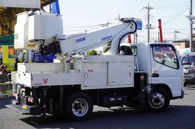 三菱 キャンター TPG-FEA50(2WD)の写真8