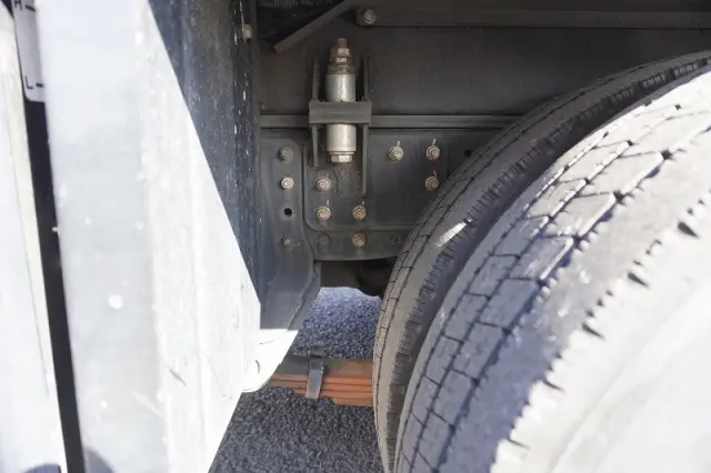 三菱 キャンター TPG-FEA50(2WD)の写真11