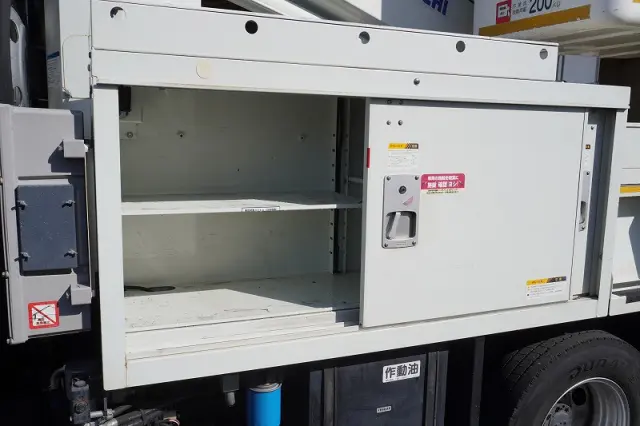 三菱 キャンター TPG-FEA50(2WD)の写真18