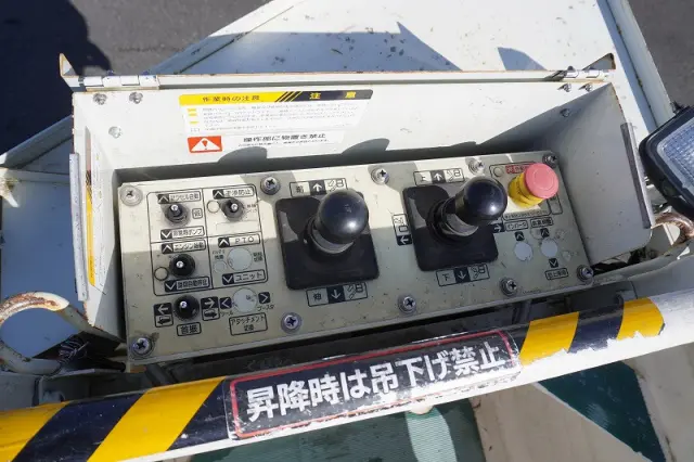 三菱 キャンター TPG-FEA50(2WD)の写真32