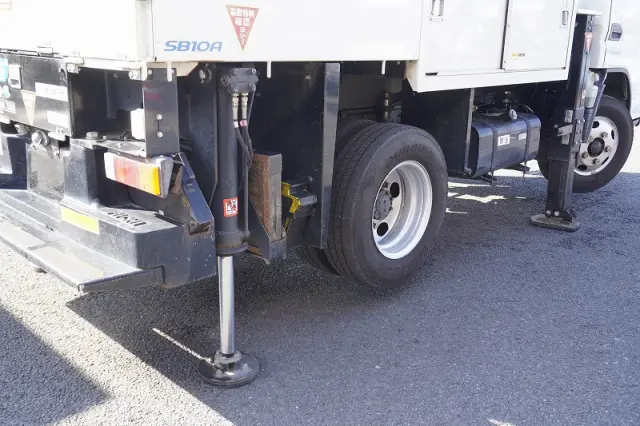 三菱 キャンター TPG-FEA50(2WD)の写真34