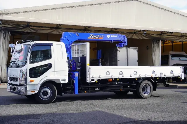 三菱 ファイター 2KG-FK62FZ(2WD)の写真1