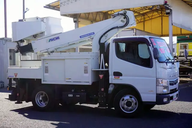 三菱 キャンター TPG-FEA50(2WD)の写真6