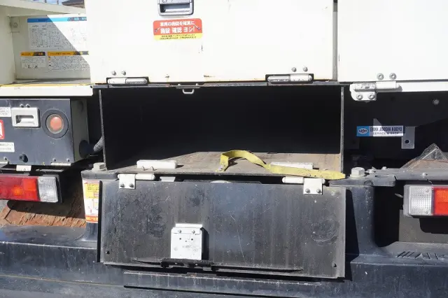 三菱 キャンター TPG-FEA50(2WD)の写真20