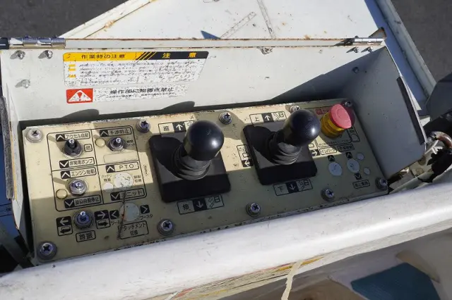 三菱 キャンター TPG-FEA50(2WD)の写真28