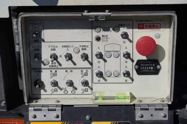 三菱 キャンター TPG-FEA50(2WD)の写真33