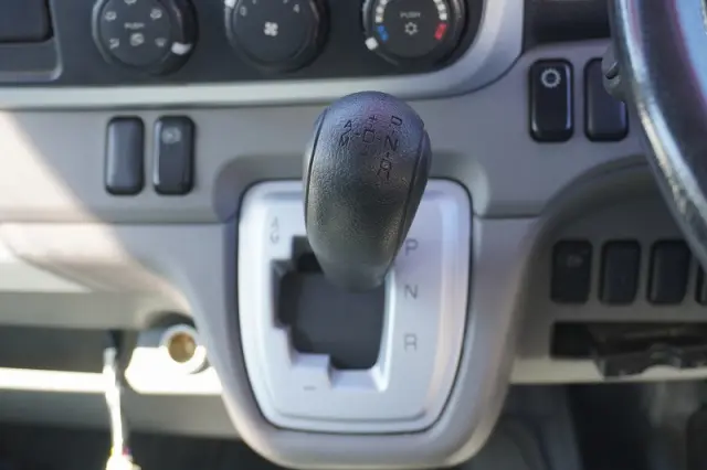 三菱 キャンター TPG-FEA50(2WD)の写真38