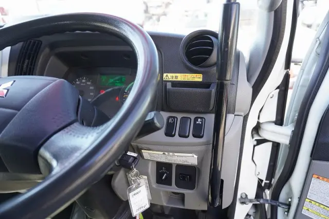 三菱 キャンター TPG-FEA50(2WD)の写真42