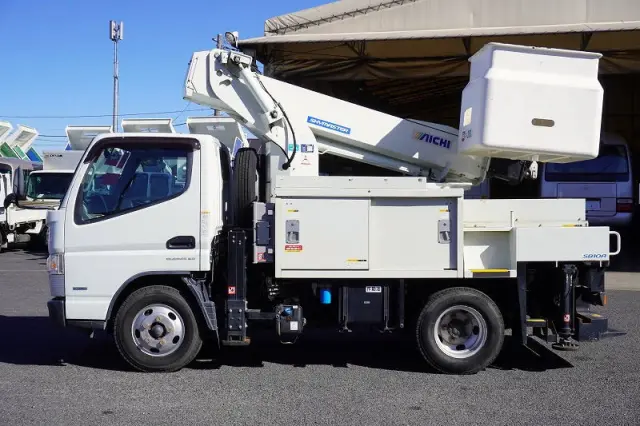 三菱 キャンター TPG-FEA50(2WD)の写真3