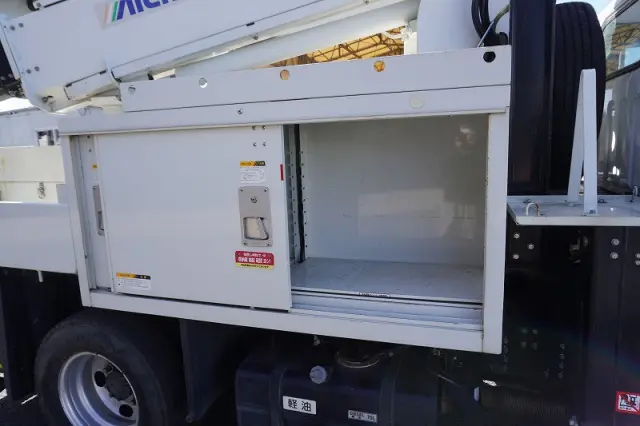 三菱 キャンター TPG-FEA50(2WD)の写真24