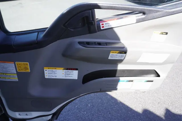 三菱 キャンター TPG-FEA50(2WD)の写真40