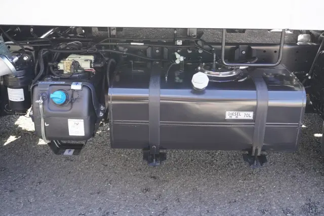 三菱 キャンター 2RG-FBA60(2WD)の写真21