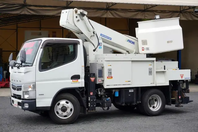 三菱 キャンター TPG-FEA50(2WD)の写真1