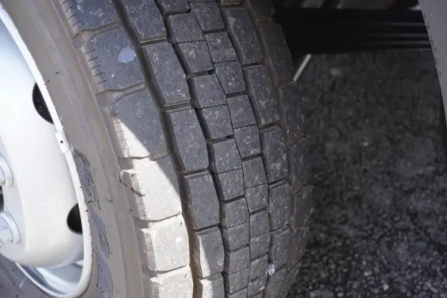 三菱 ファイター 2KG-FK62FZ(2WD)の写真9