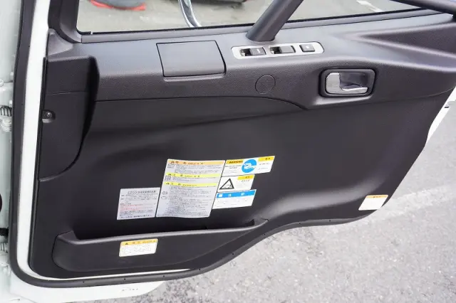 三菱 ファイター 2KG-FK62FZ(2WD)の写真41