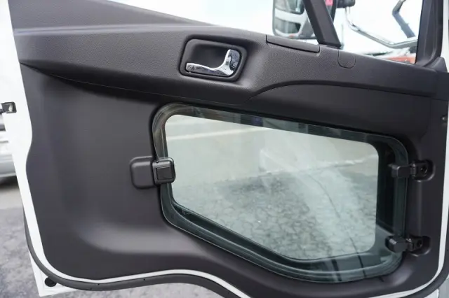 三菱 ファイター 2KG-FK62FZ(2WD)の写真46