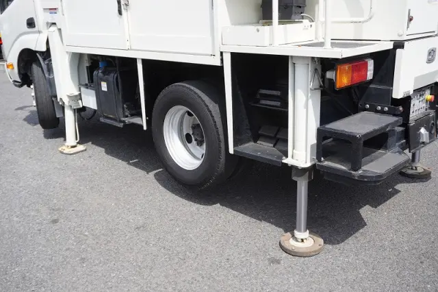 日野 デュトロ TPG-XZU600X(2WD)の写真30