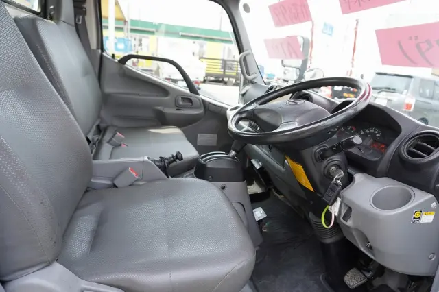 日野 デュトロ TPG-XZU600X(2WD)の写真42