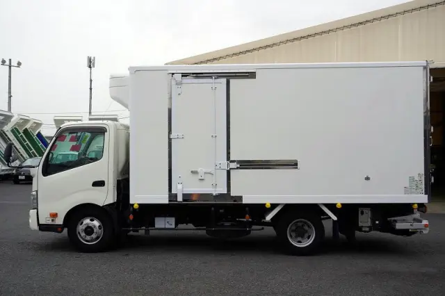 日野 デュトロ 2RG-XZU712M(2WD)の写真3