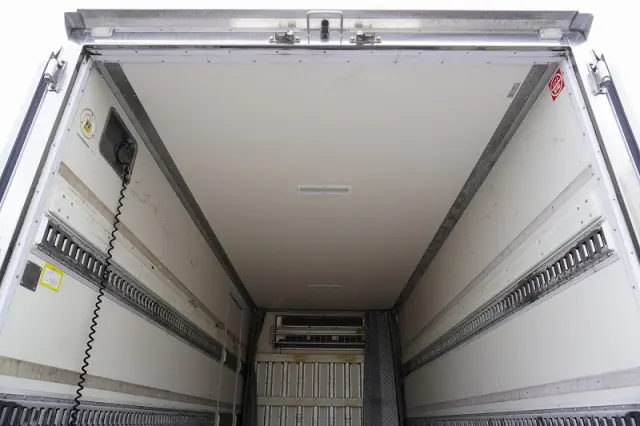 日野 デュトロ 2RG-XZU712M(2WD)の写真21