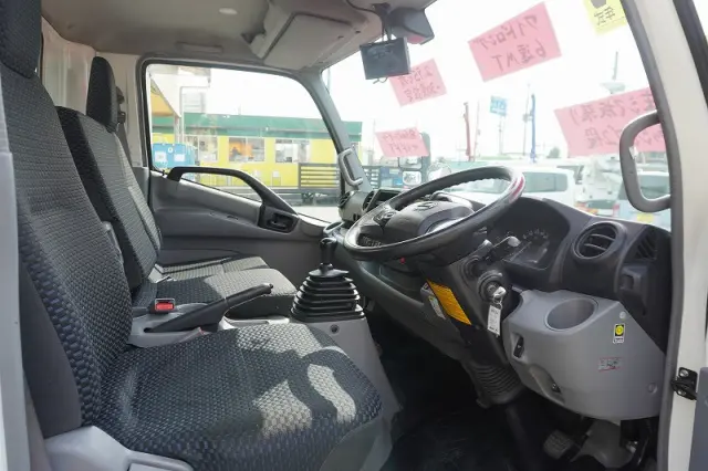 日野 デュトロ 2RG-XZU712M(2WD)の写真42