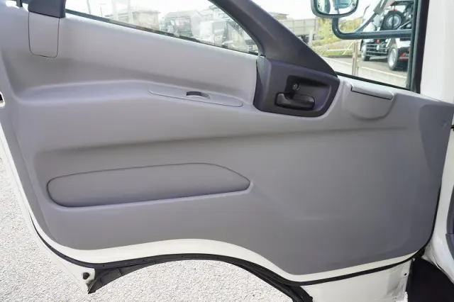 日野 デュトロ 2RG-XZU712M(2WD)の写真45
