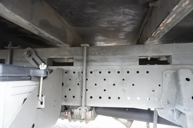 いすゞ エルフ TRG-NMR85R(2WD)の写真12