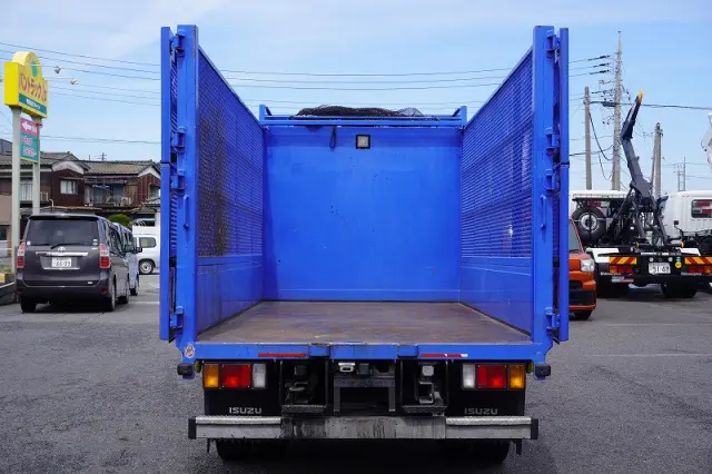 いすゞ エルフ TRG-NMR85R(2WD)の写真19