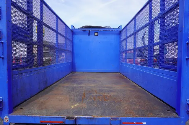 いすゞ エルフ TRG-NMR85R(2WD)の写真20