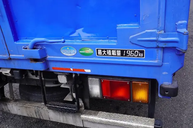 いすゞ エルフ TRG-NMR85R(2WD)の写真23