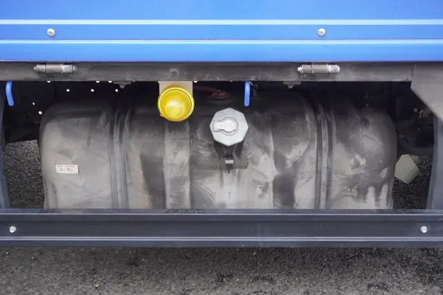 いすゞ エルフ TRG-NMR85R(2WD)の写真25