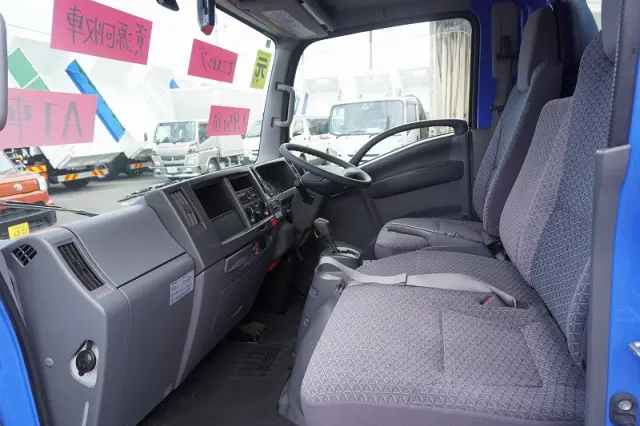 いすゞ エルフ TRG-NMR85R(2WD)の写真34