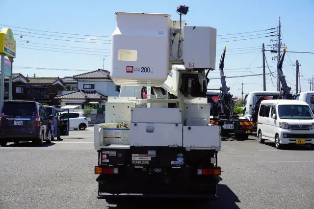 三菱 キャンター TPG-FEA50(2WD)の写真4