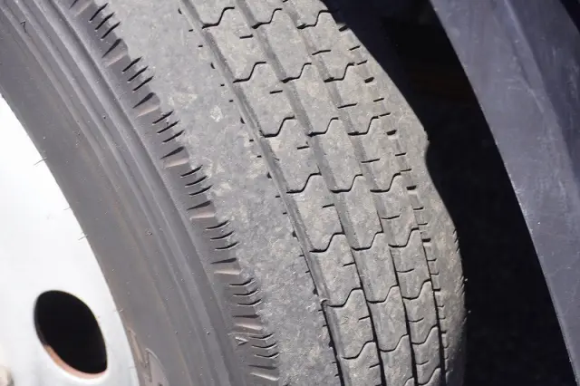 三菱 キャンター TPG-FEA50(2WD)の写真9