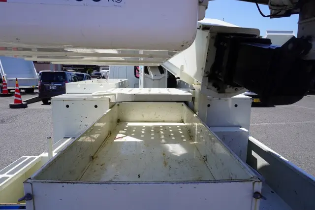 三菱 キャンター TPG-FEA50(2WD)の写真21