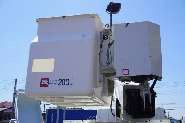 三菱 キャンター TPG-FEA50(2WD)の写真28