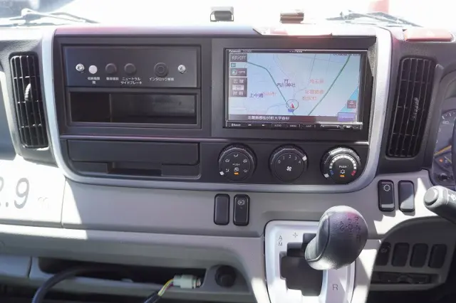 三菱 キャンター TPG-FEA50(2WD)の写真40