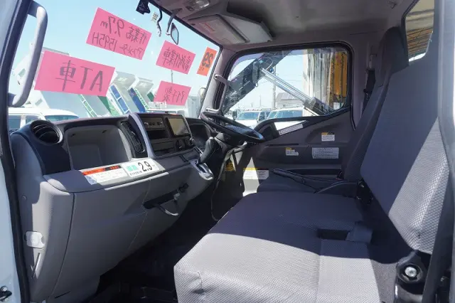 三菱 キャンター TPG-FEA50(2WD)の写真47