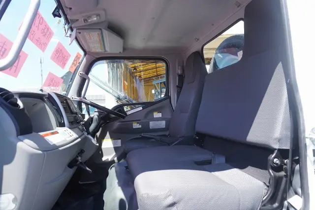 三菱 キャンター TPG-FEA50(2WD)の写真48