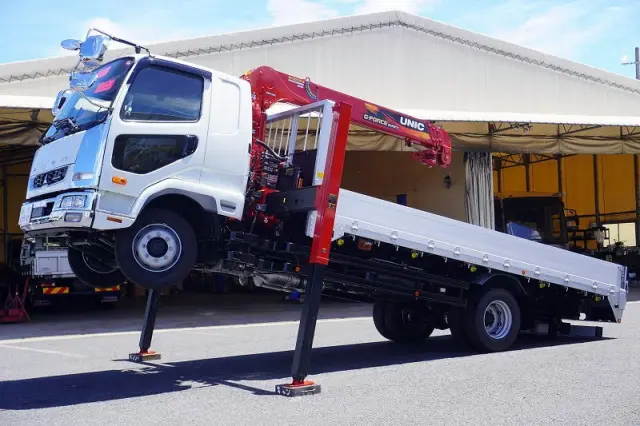 三菱 ファイター 2KG-FK62FZ(2WD)の写真9