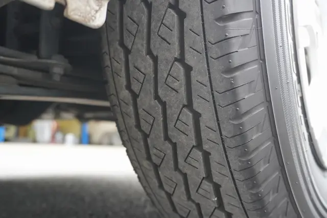 トヨタ ハイエースバン CBF-TRH200V(2WD)の写真11